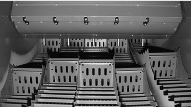 Shape of cascade slotted screens. (Courtesy of Sampo Rosenlew, Pori, Finland.)